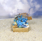 Collection miniature maison de poupée WMH plage/bord de mer dans une boîte en bois - dauphin bleu