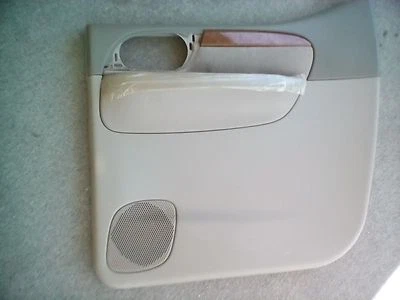 Panel de puerta trasera derecha Isuzu 8-15188-790-0 - gris 2003-2004 Ascender OEM  Foto 1 de 4