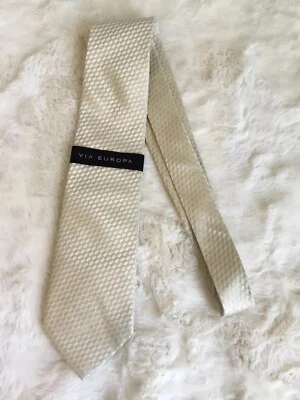 Corbata para hombre Viv Europa nueva con etiquetas marfil REGALADA Foto 1 de 4