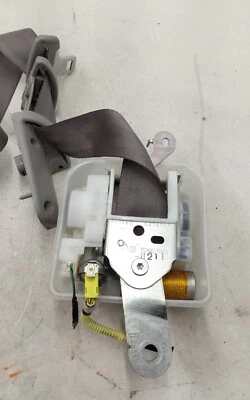 Cinturón de seguridad trasero izquierdo Lexus GS350 2007 OEM E073701 Foto 1 de 4