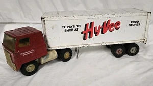 Vintage Ertl Truck & Trailer Hy-Vee Snub Nose International Semi Chariton Iowa - Picture 1 of 16