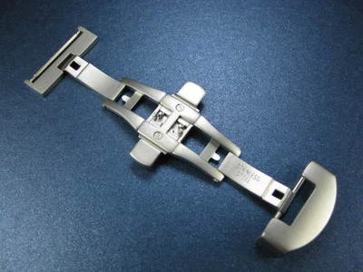 Cierre de hebilla de despliegue de acero inoxidable suizo 316L 22 mm acabado de titanio para PANERAI x1 Foto 1 de 3