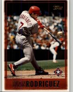 1997 Topps Ivan Rodriguez #340 Texas Rangers - Picture 1 of 2