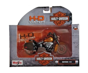 Maisto Harley Davidson Motor Cycles 2023 Heritage Classic Series 44 1:18 Gold - Picture 1 of 6