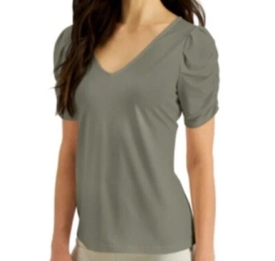 Top tejido elástico manga abullonada acanalada Studio by JPR talla grande VERDE OLIVA Foto 1 de 4