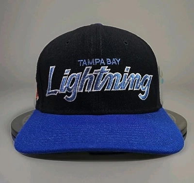 Sombrero de Colección Tampa Bay Lightning Script - Especialidades Deportivas “The Pro” - 7 1/4 Foto 1 de 4