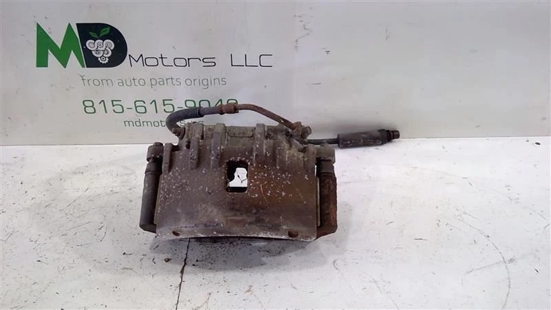 Pinza de disco de freno delantera derecha Cadillac STS 2006-2009 OEM 18044096 Foto 1 de 4