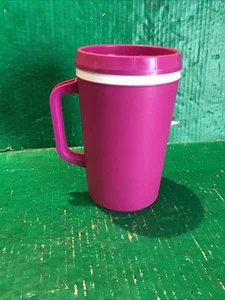 Vintage Retro Aladdin HOT PINK Plastic Insulated Travel Mug Made In USA 32 oz - Picture 1 of 7