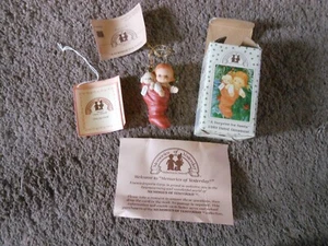 ENESCO ''A SURPRISE FOR SANTA'' ORNAMENT 1989 - Picture 1 of 14