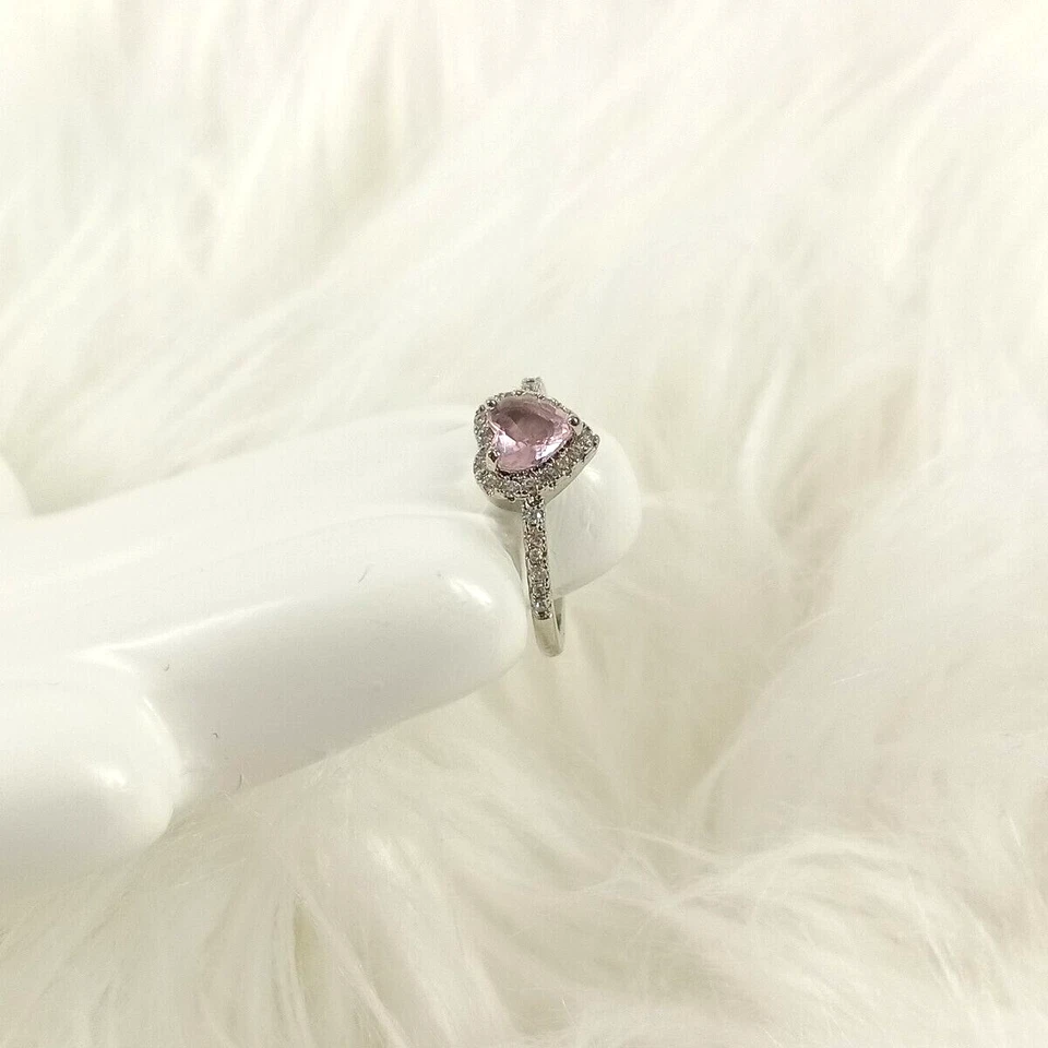 Anel feminino tamanho 7 em forma de coração cristal rosa ajustável folheado a latão - Imagem 1 de 4