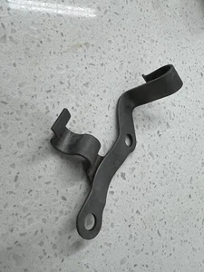1982 1983 Suzuki GS 1100 E Right Front Caliper Hose Stay Bracket Gs1100e #2 - Picture 1 of 6