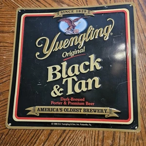 Yuengling Black & Tan Vintage Metall Bier Schild 1996 Man Cave Bar Dekor Breweriana - Bild 1 von 5