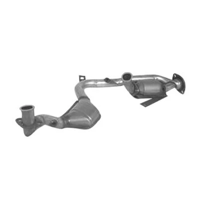 Front Left & Right Catalytic Converters For Lincoln Continental 4.6L 1995-1997 - Image 1 of 4