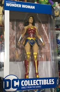 DC Essentials Figura Wonder Woman 17 cm - Imagen 1 de 1