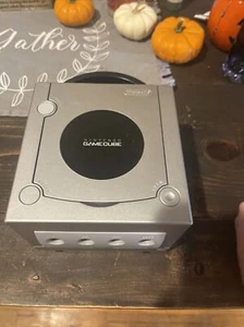 gamecube console - Picture 1 of 2