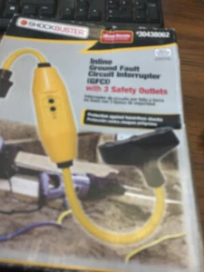 Shock Buster 30438062 inline ground fault with 3 outlets - Picture 1 of 1