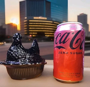 6" Jumbo bedeckt Henne auf breitem Rand Basis schwarz von Mosser Glas mit Mosser Form - Bild 1 von 17