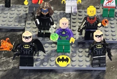 Lego Mixed Minifigures Lot.   DC inspired.   All Clean.    Fast Ship! - Image 1 of 4