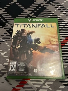Titanfall Xbox One Game (Like New) - Picture 1 of 3