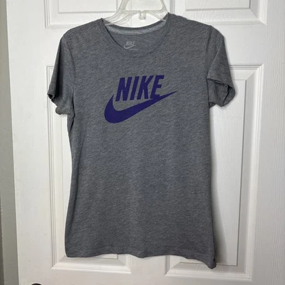 Nike Large Gray Purple Swoosh Logo Tee Slim Fit Women’s Short Sleeve Crew Neck - Image 1 of 4