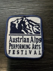 Parche vintage del festival de artes escénicas de los Alpes austriacos - Imagen 1 de 1