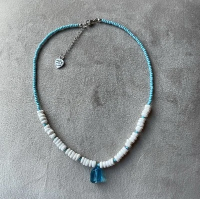 "Collar gargantilla colgante PUKA SHELL cuentas de vidrio checo 17"" hecho a mano" Foto 1 de 4