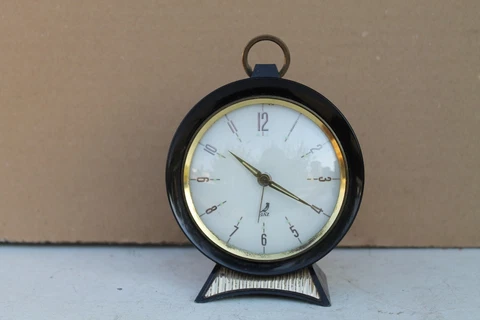 French desktop alarm clock ''Jaz'' Cover