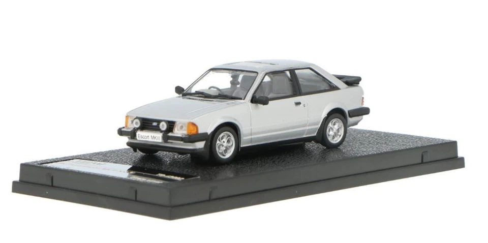 Vitesse 1:43 Ford Scorta Mk3 XR3i IN Strato Argento 1983 Modellino - T9-43092 - Immagine 1 di 1