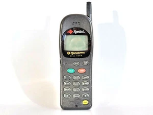 QUALCOMM QCP-2700 - TÉLÉPHONE PORTABLE CELLULE BRIQUE VINTAGE RÉTRO FILM RARE À COLLECTIONNER - Photo 1 sur 8