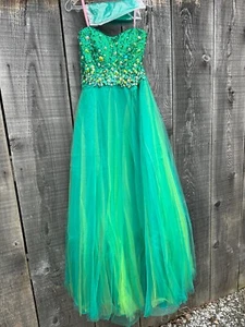 Green pageant prom dance wedding bridesmaid dress Sz 12 w/ shoulder scarf tulle - Picture 1 of 6