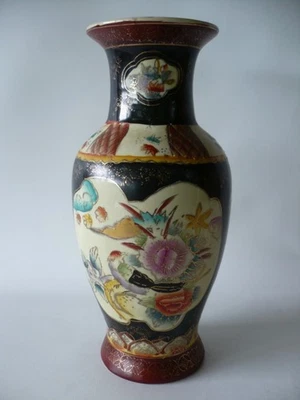 VINTAGE LARGE HOME DECOR ORIENTAL CHINESE ASIAN TALL MANTEL VASE BIRD & FLORAL - image 1 of 4