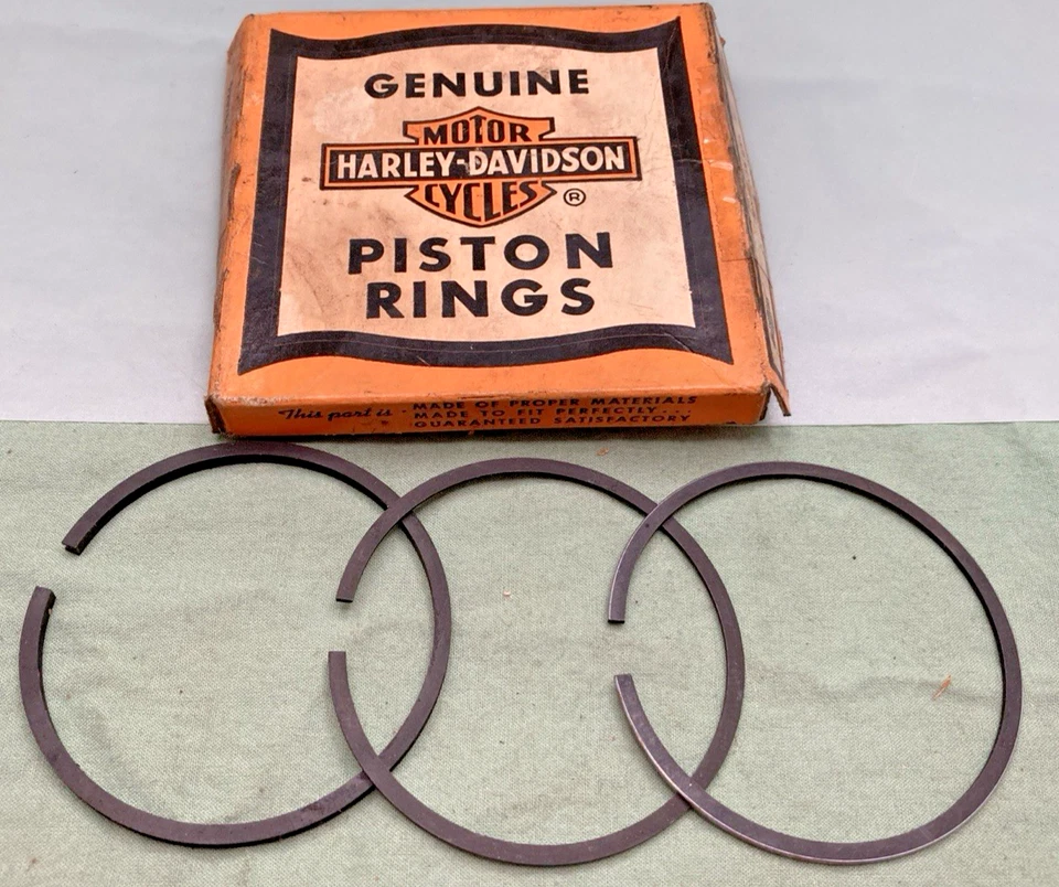 NEW GENUINE HARLEY DAVIDSON 22326-61 PISTON RINGS .02 O/S SPRINT 1961-7 C/H - Image 1 of 4