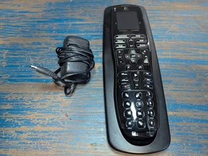Telecomando universale Logitech Harmony One con touchscreen a colori - Foto 1 di 6