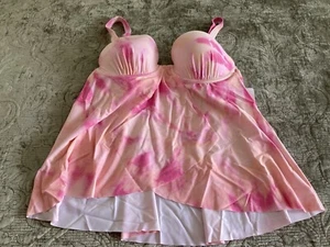 Meet Curve Women’s Size 2XL NWT IN BAG. Pink Tie Dye Bathing Suit Top - Picture 1 of 8