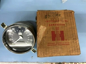 INTERNATIONAL SCOUT 80 SPEEDOMETER NOS - Picture 1 of 4