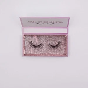 Lashaholic Luxury Lashes - "They're Real, I Swear" - Picture 1 of 3