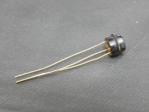 PHILCO 2N597 Bipolar Junction Transistor, PNP Type, TO-5 - USA FAST SHIPPING - Picture 1 of 2