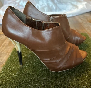 Carlos Santana Damenschuhe mit camelfarbenem Motiv Größe 8,5 - Bild 1 von 19