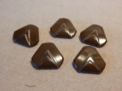 VTG 1930S 40S ART DECO BROWN BUTTON LOT 5 GLASS TRIANGLE SHAPE SEWING - Image 1 of 4