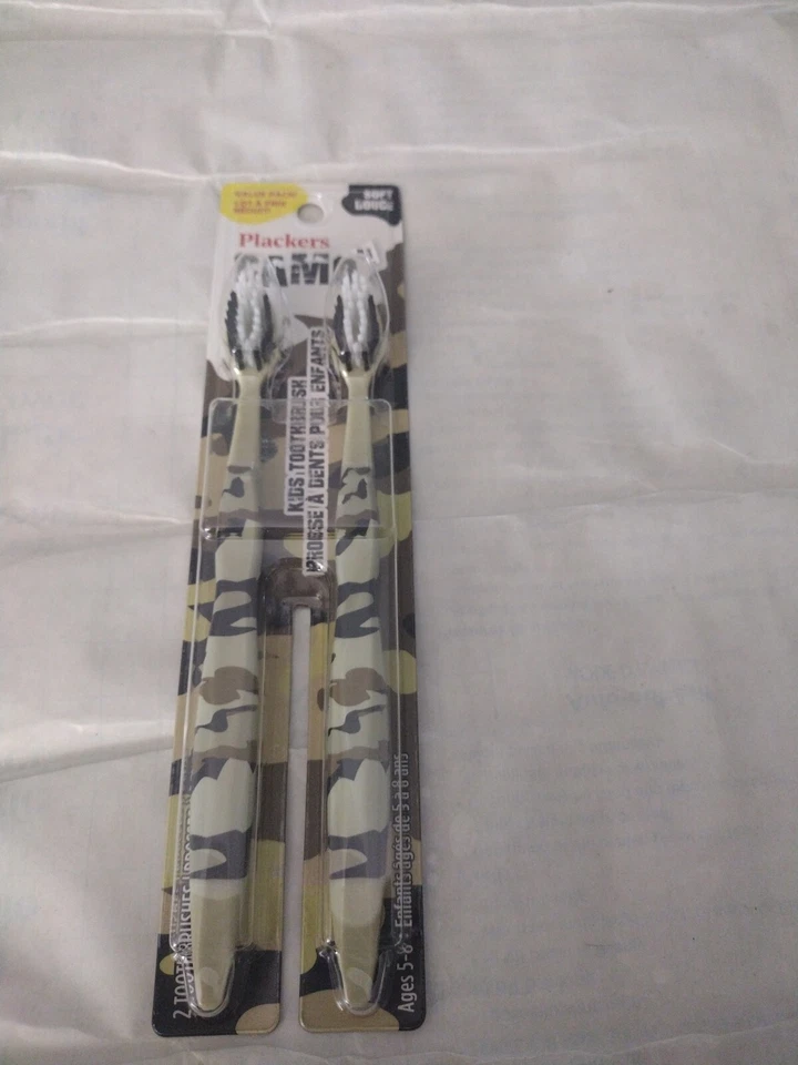 Plackers 迷彩 2 件装儿童软牙刷超值套装 — 第 1/1 张图片