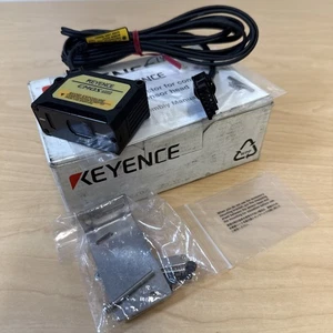 ¡NUEVO! Cabezal sensor láser CMOS digital Keyence GV-H130 con soporte de montaje - Imagen 1 de 13
