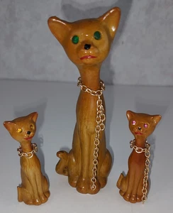 Vintage Wood Resin Cat with Kittens on a Chain Made in Hong Kong Used - Picture 1 of 5
