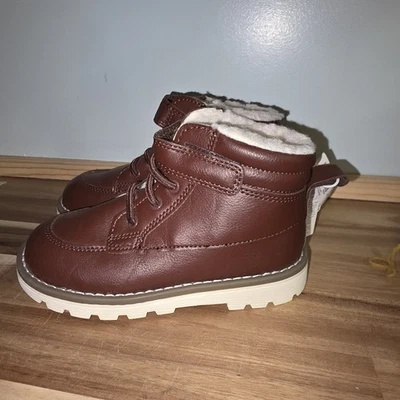 NUEVAS Botas Antiguas Azul Marino Sherpa Borde Imitación Cuero Superior Marrón Oscuro Niños Pequeños Talla 9 Foto 1 de 4