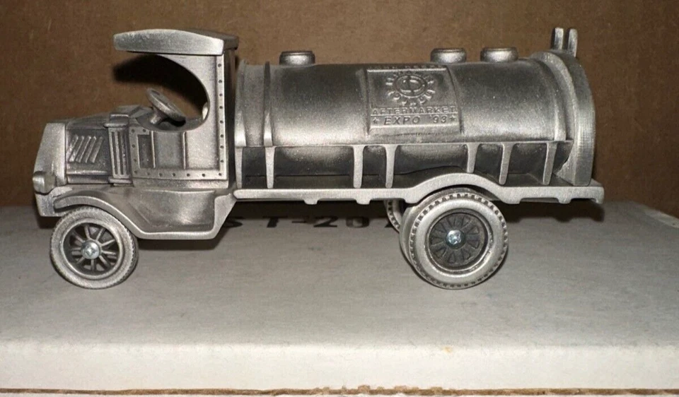 Spec Cast Pewter John Deere Tanker Truck Nashville 1993 Expo Limited #419 - Image 1 of 3