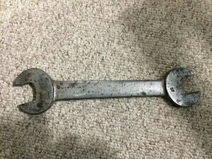 VINTAGE ARMSTRONG #37 OPEN END WRENCH 1-1/4" & 1-1/16" - Picture 1 of 7