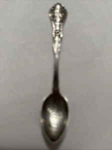 CANADA STERLING WITH FLOWER ENGRAVING BEAUTIFUL ART DECO Sterling Silver Spoon - Picture 1 of 10