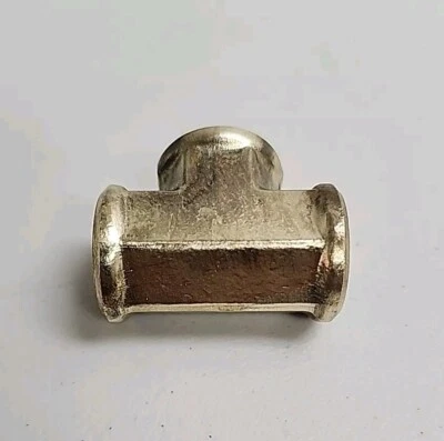 Tee  1/4 inch  NPT  Female   solid Brass Pipe Fitting  Fuel, Air, Water , Gas - Image 1 of 4