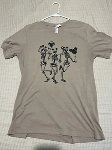 Canvas Dancing Skeletons Mickey Mouse Balloons Unisex T-shirt Size L - Picture 1 of 5