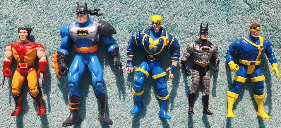 Figura de acción de superhéroe de la década de 1990 colección de cinco - Batman, Cíclope, Wolverine Foto 1 de 4
