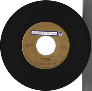 1972-THE MAMAS & THE PAPAS-SHOOTING STAR & STEP OUT-ABC-45RPM 7'' RECORD-CA. - Foto 1 di 2